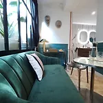 La Belle Endormie French 4* Бордо