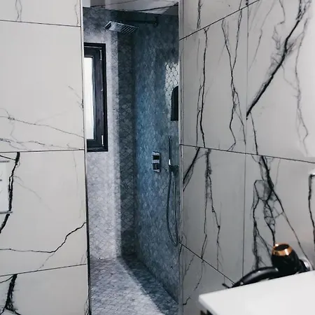 Bed and Breakfast La Belle Endormie French Μπορντό