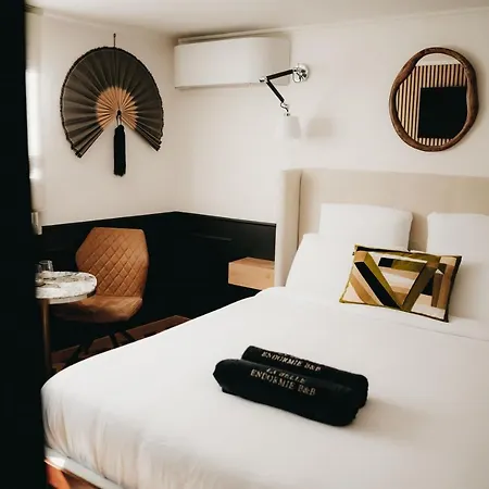 Panzió La Belle Endormie French Bordeaux