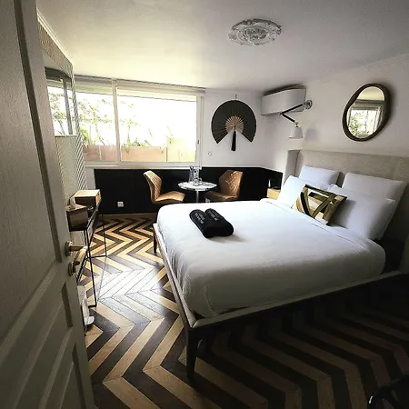 Bed and Breakfast La Belle Endormie French