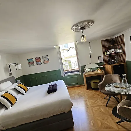 Panzió La Belle Endormie French 4*