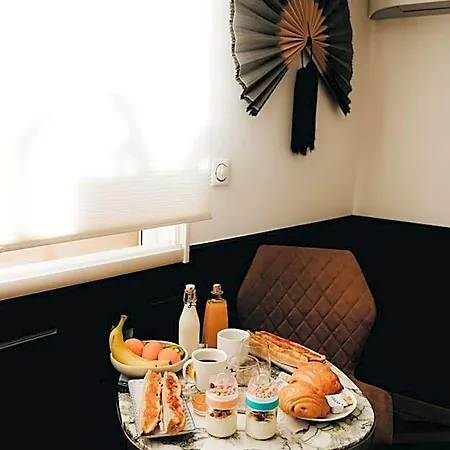 La Belle Endormie French Bed and Breakfast 4*