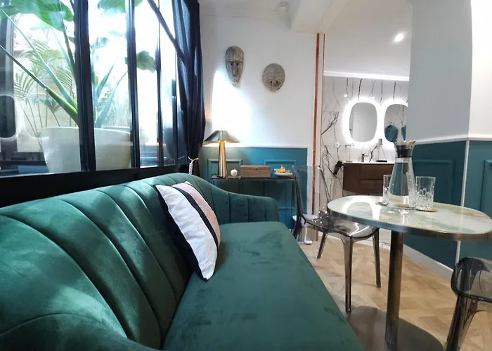 La Belle Endormie French 4* Bordéus