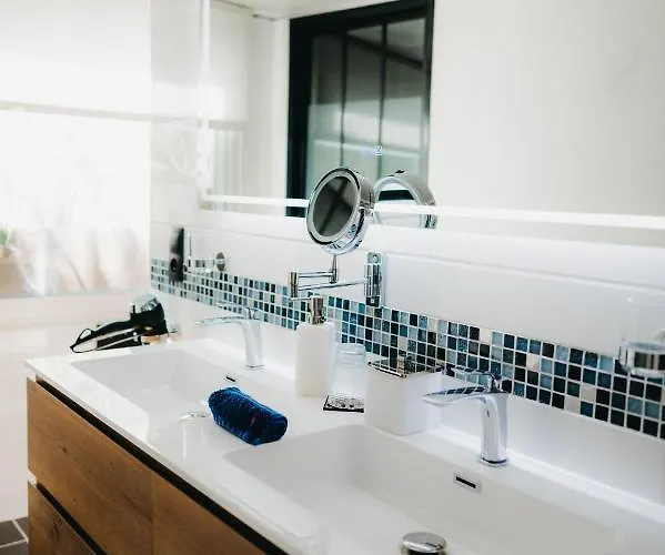 La Belle Endormie French 4*