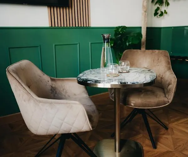 La Belle Endormie French 4* Bordeaux