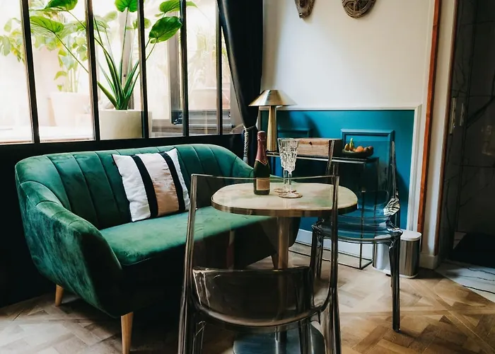 La Belle Endormie French 4*