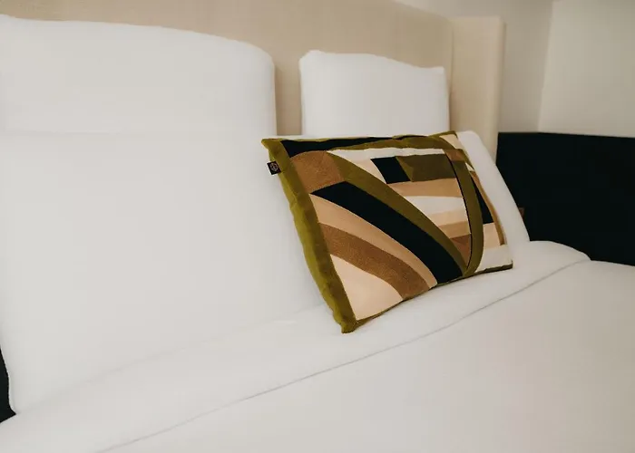 La Belle Endormie French 4* Bordeaux