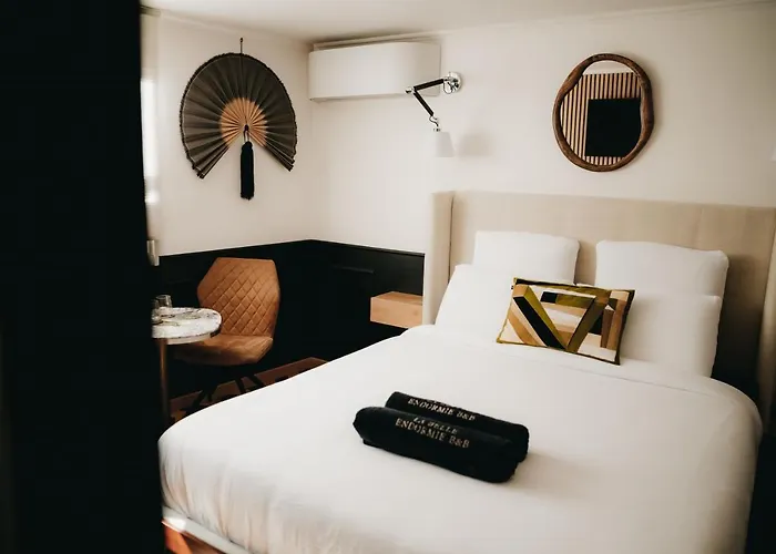 Alojamento de Acomodação e Pequeno-almoço La Belle Endormie French Bordéus