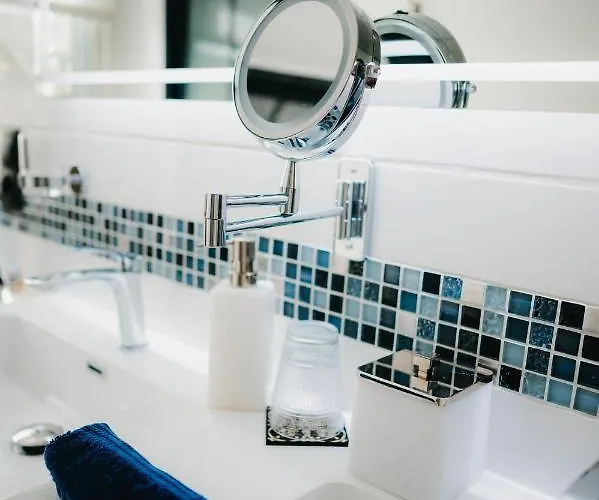 La Belle Endormie French 4* Bordeaux