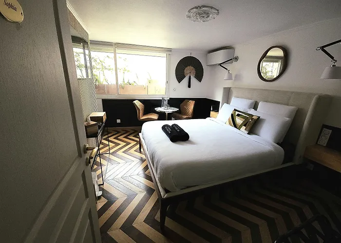 Alojamento de Acomodação e Pequeno-almoço La Belle Endormie French