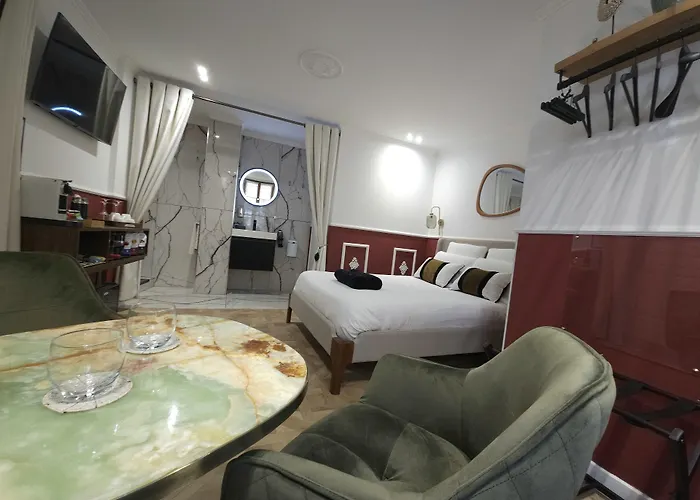 La Belle Endormie French 4*