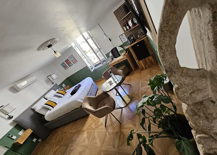 La Belle Endormie French Alojamento de Acomodação e Pequeno-almoço Bordéus