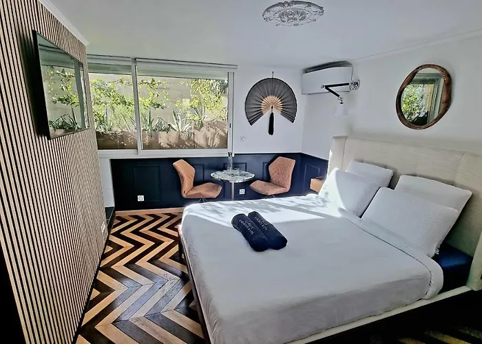 Bed & Breakfast La Belle Endormie French Bordeaux