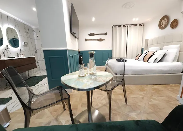 La Belle Endormie French 4*